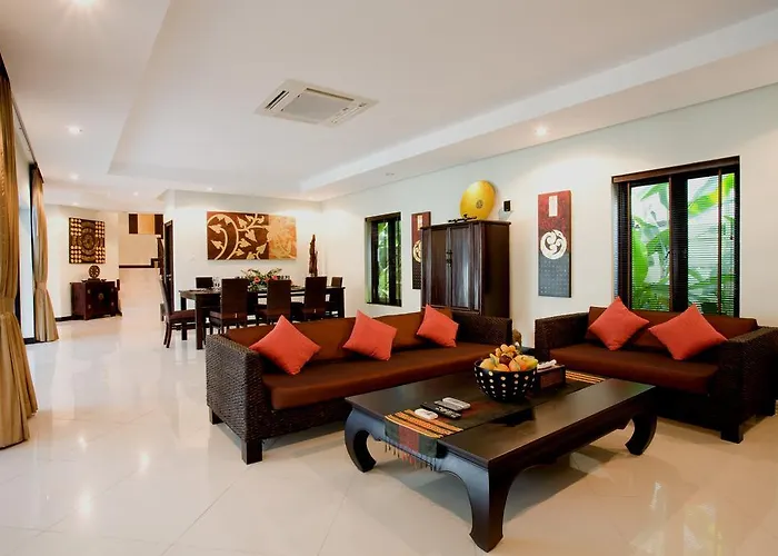 Palm Grove Resort, Pattaya