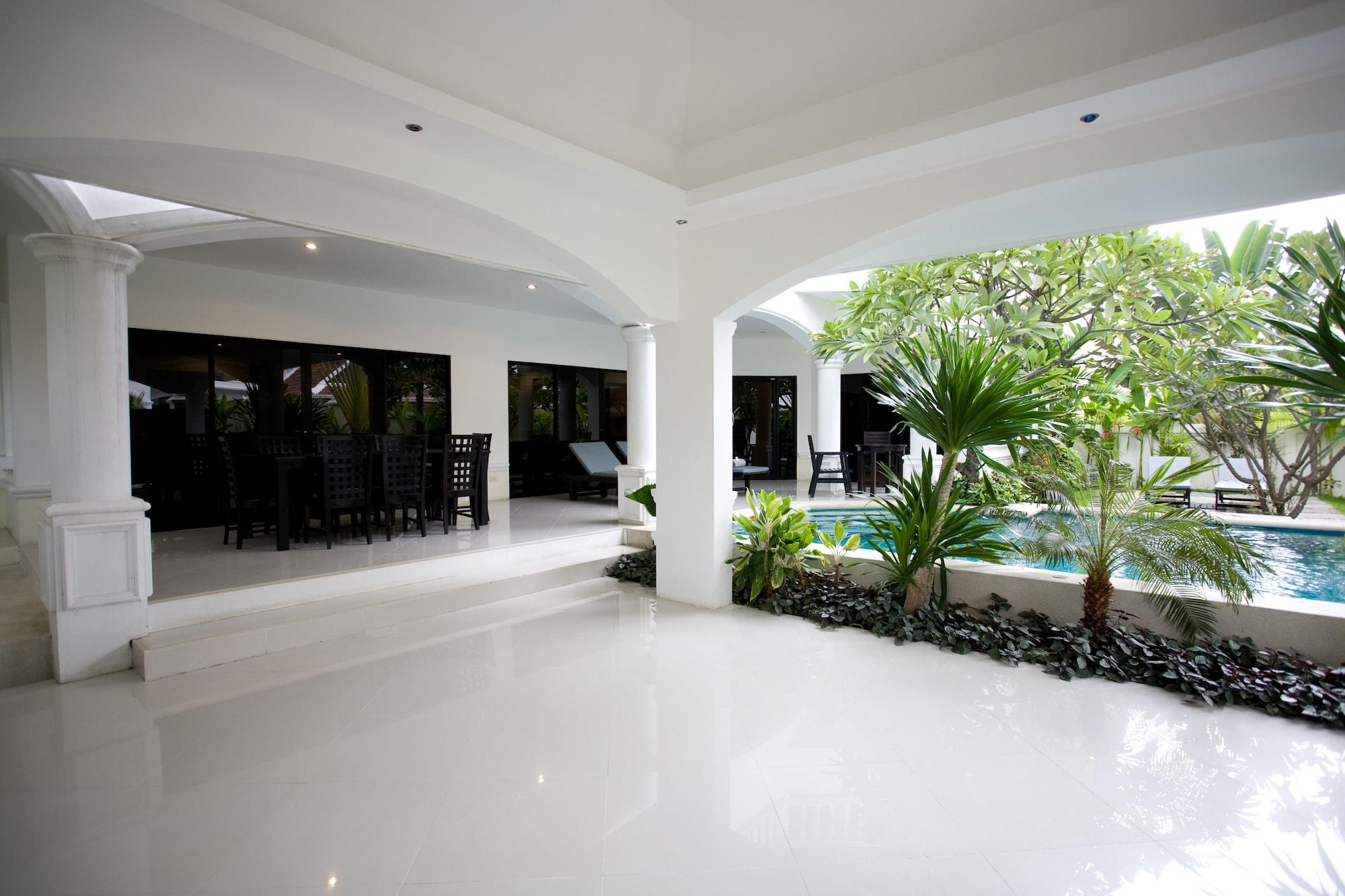 Palm Grove Resort, Pattaya Tempat peranginan 4*